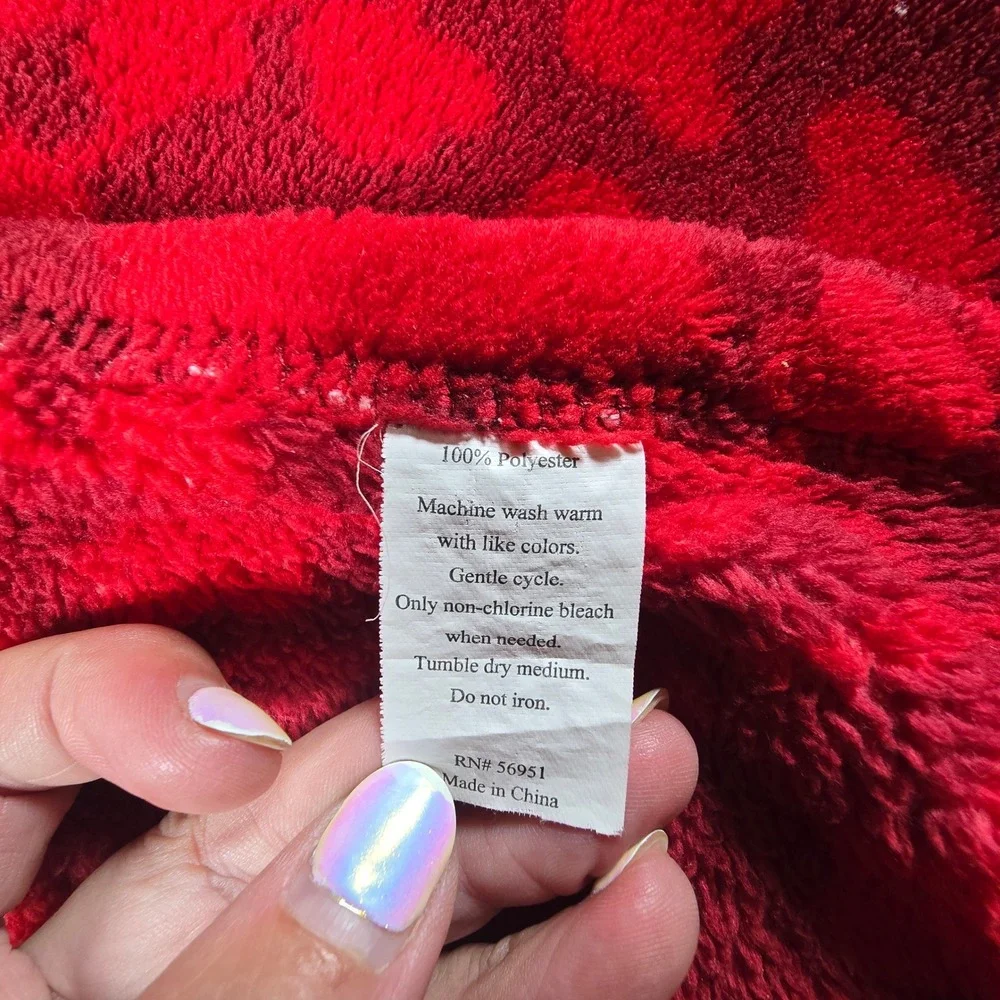 N/A blanket throw